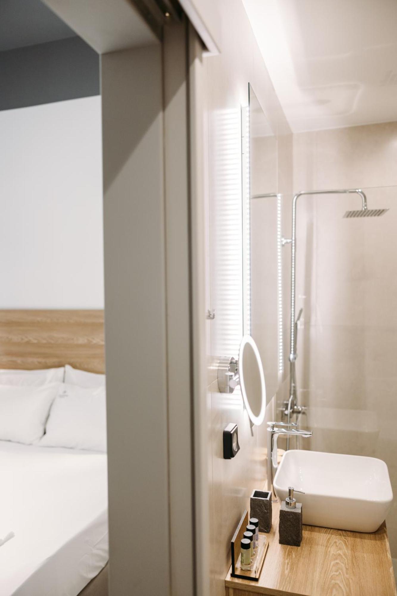 Volos Suites Center Экстерьер фото