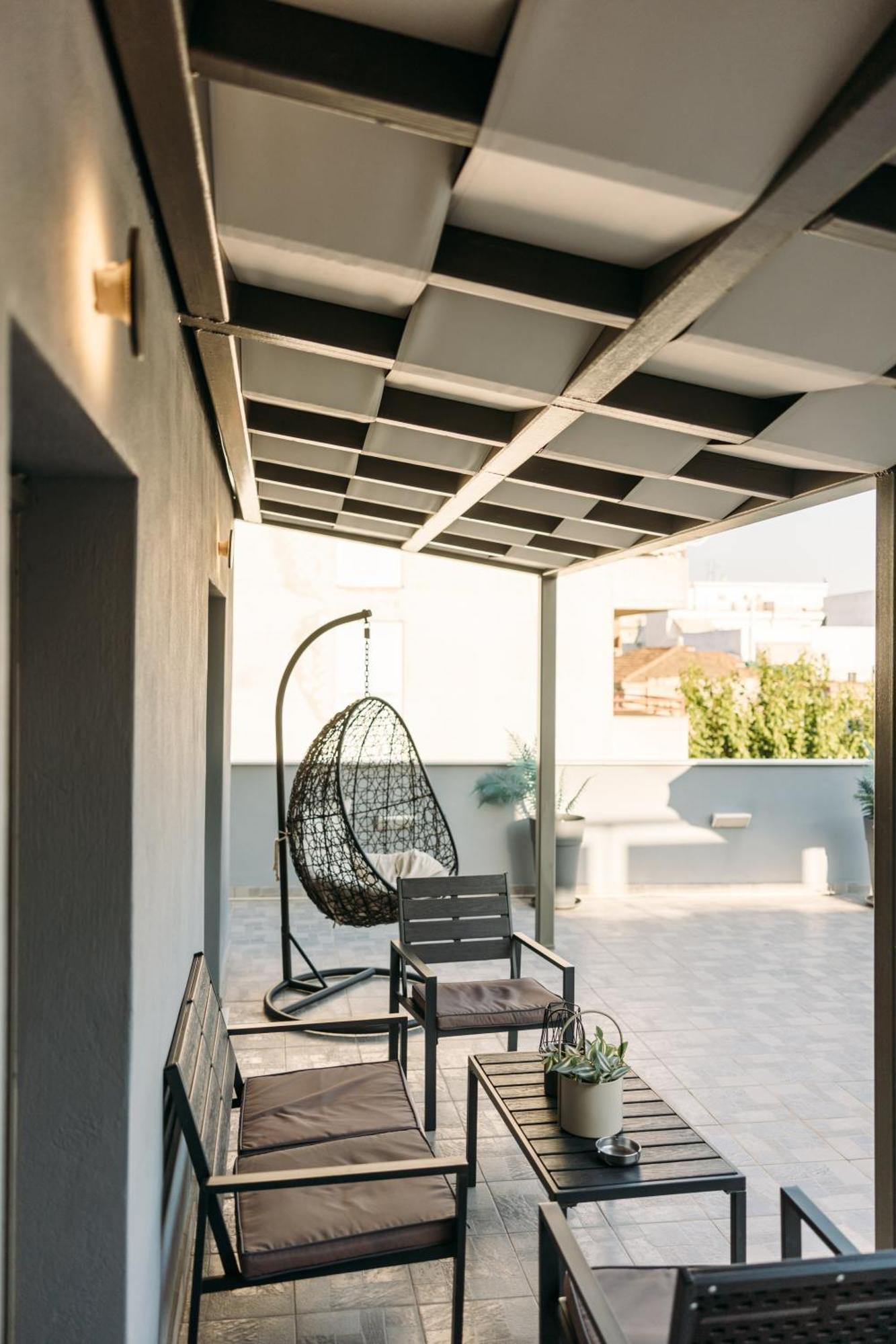 Volos Suites Center Экстерьер фото