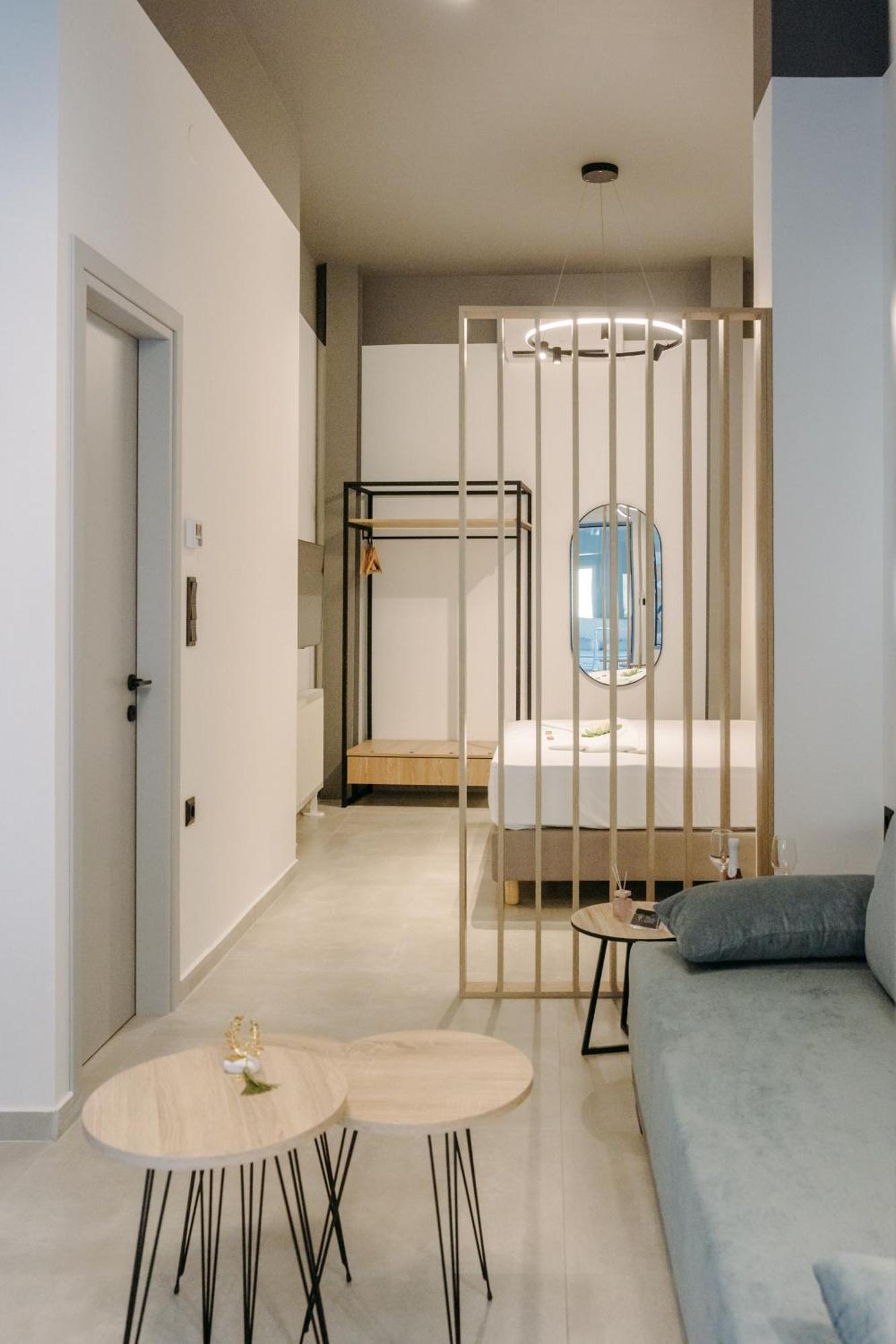 Volos Suites Center Экстерьер фото