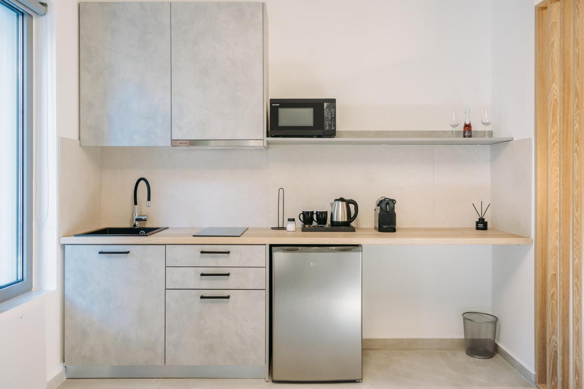 Volos Suites Center Экстерьер фото
