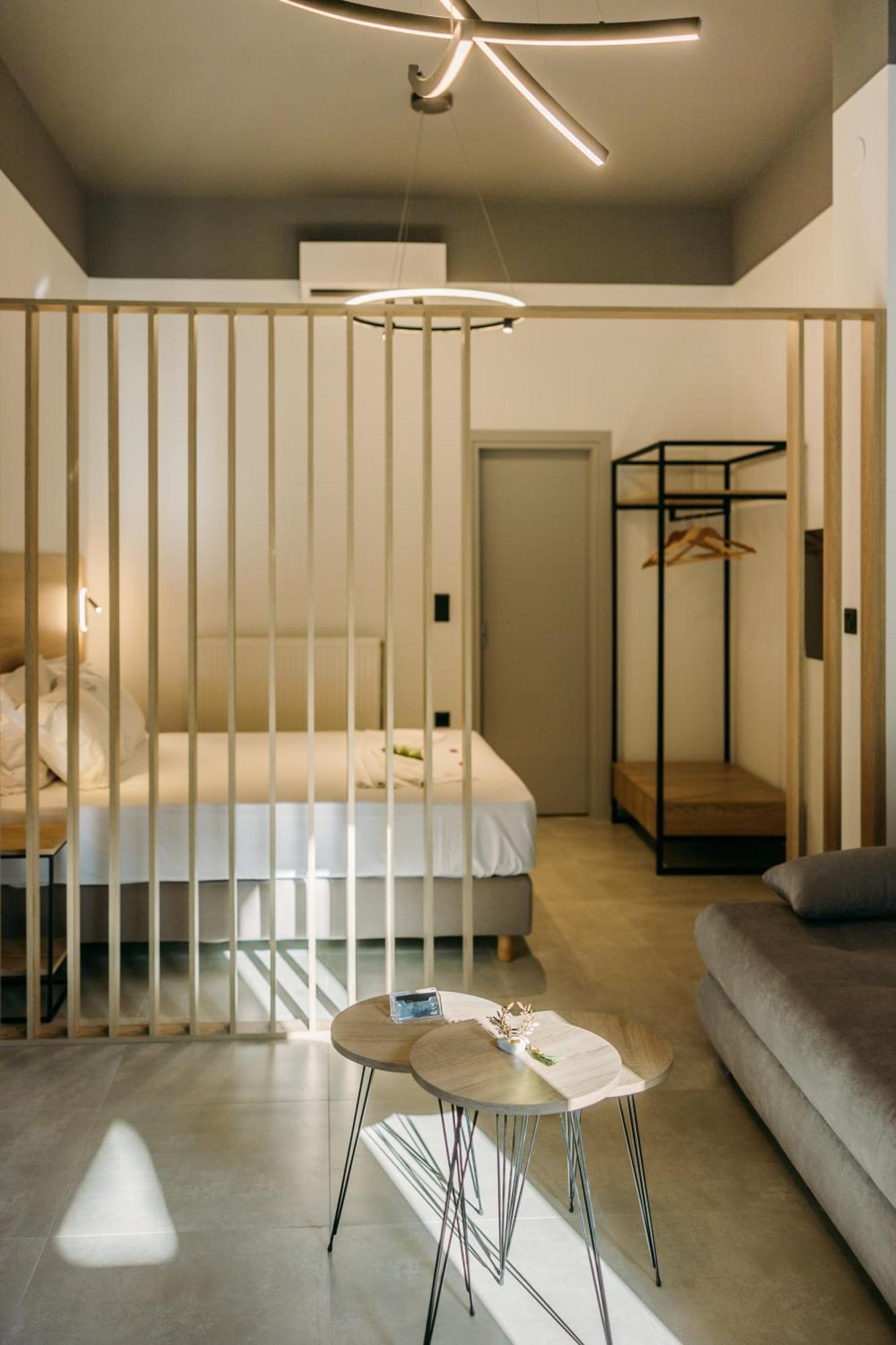 Volos Suites Center Экстерьер фото
