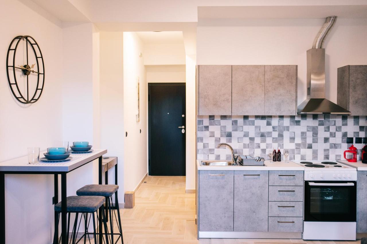 Volos Suites Center Экстерьер фото