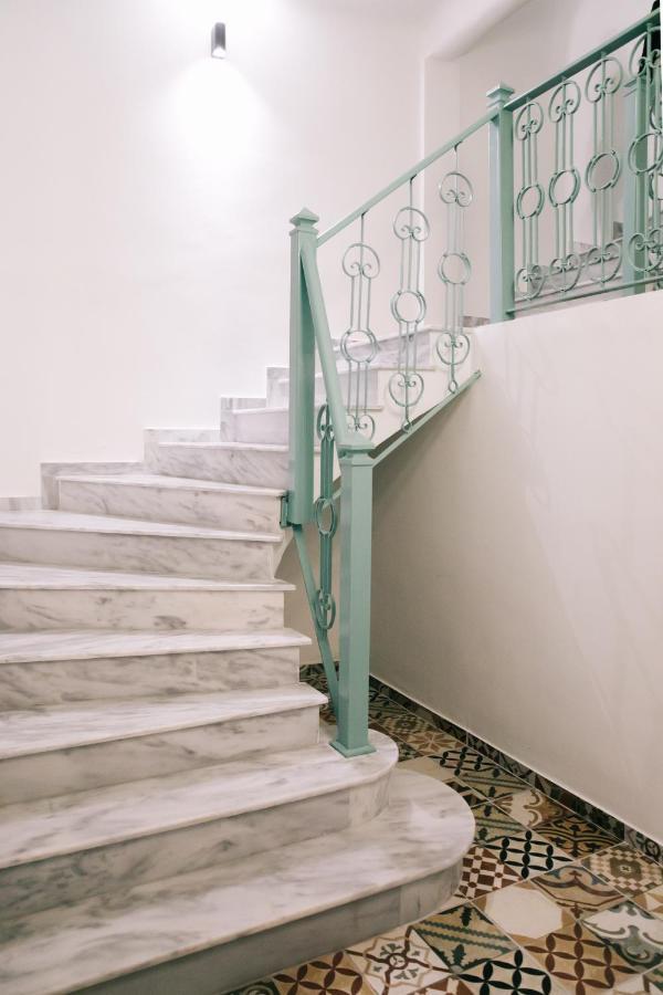 Volos Suites Center Экстерьер фото